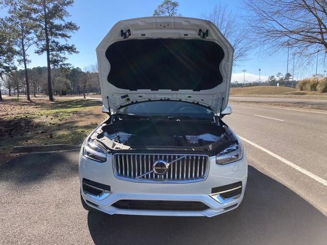New 2025 Volvo XC90 T8 Core w/ Climate Package image 20