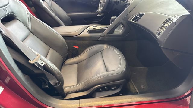 Used 2018 Chevrolet Corvette Grand Sport RWD image 12