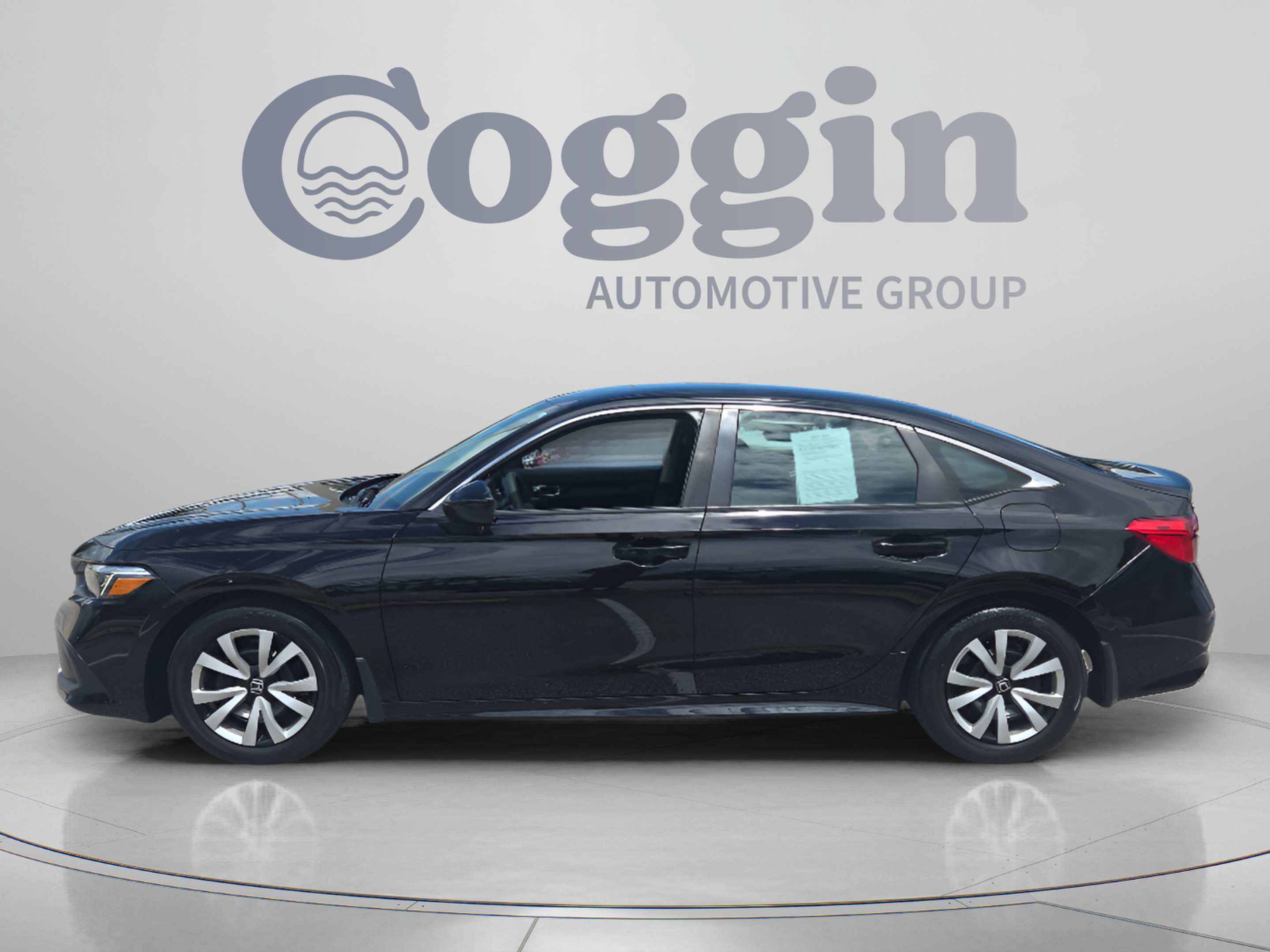 Used 2024 Honda Civic LX image 2