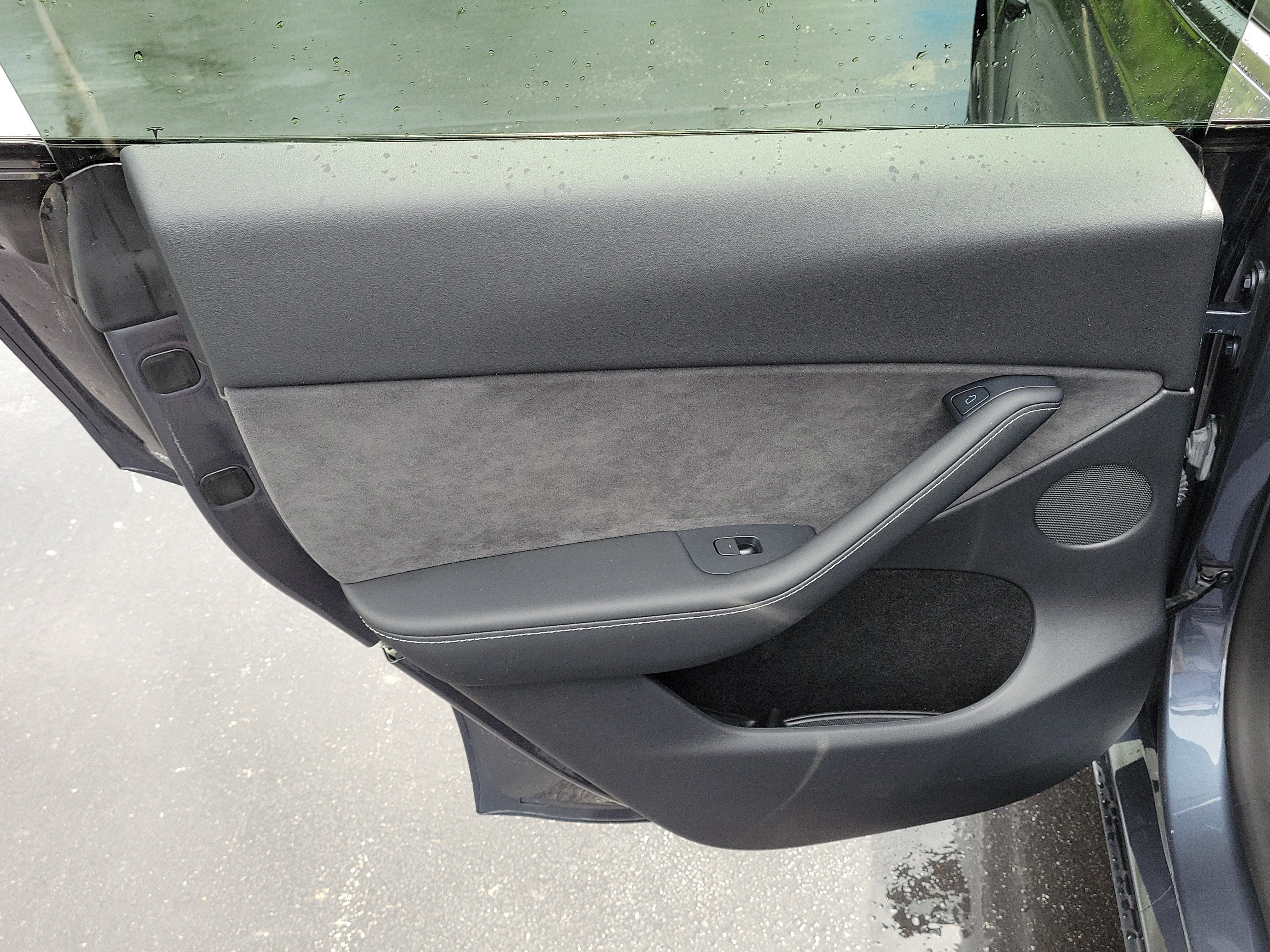 Used 2023 Tesla Model Y Long Range AWD/4WD image 11
