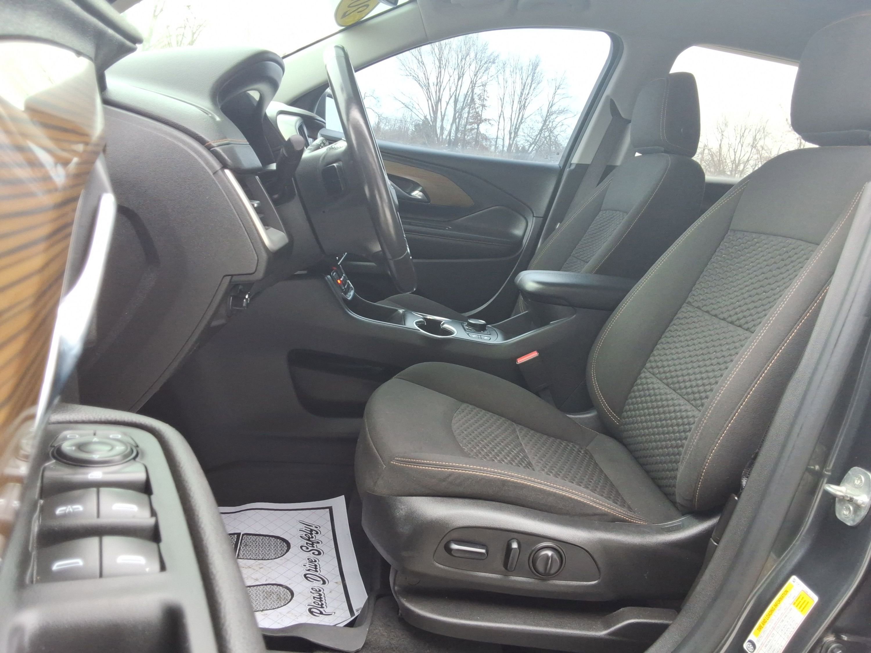 Used 2021 GMC Terrain SLE w/ Driver Convenience Package image 25