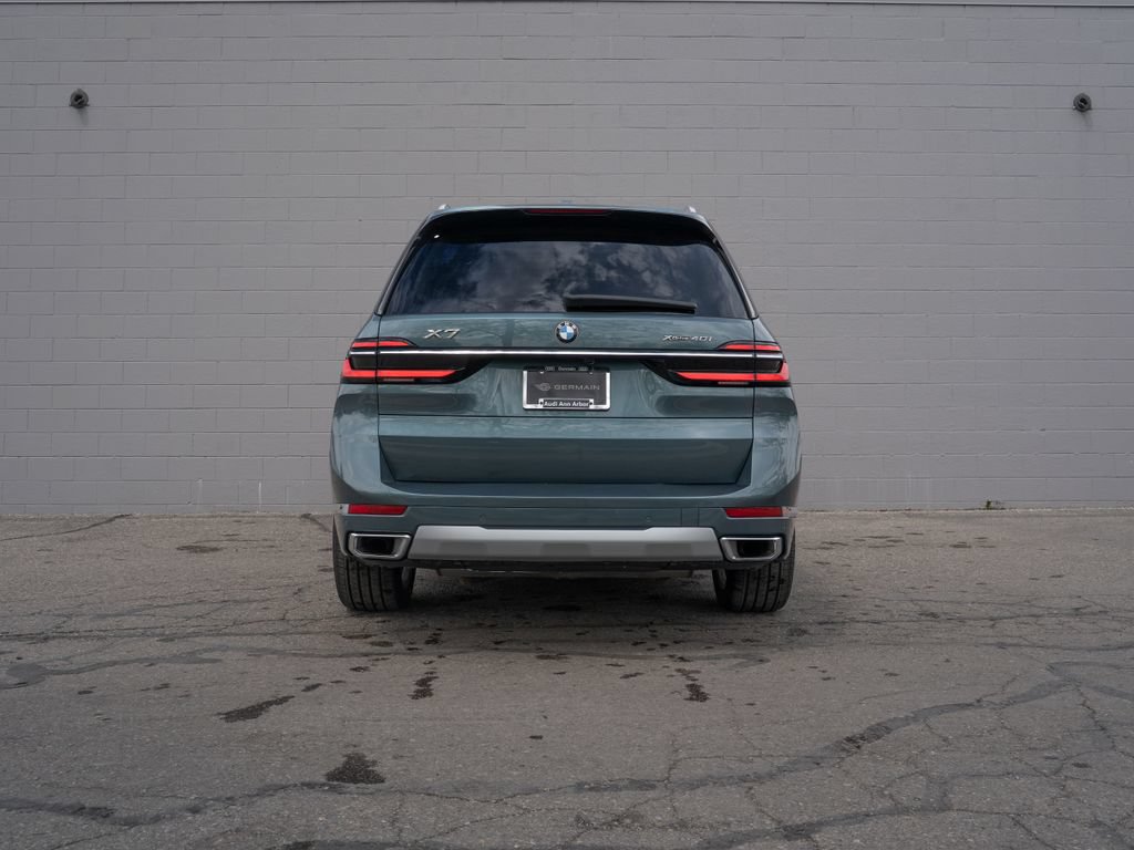 Used 2023 BMW X7 xDrive40i w/ Premium Package AWD/4WD image 6
