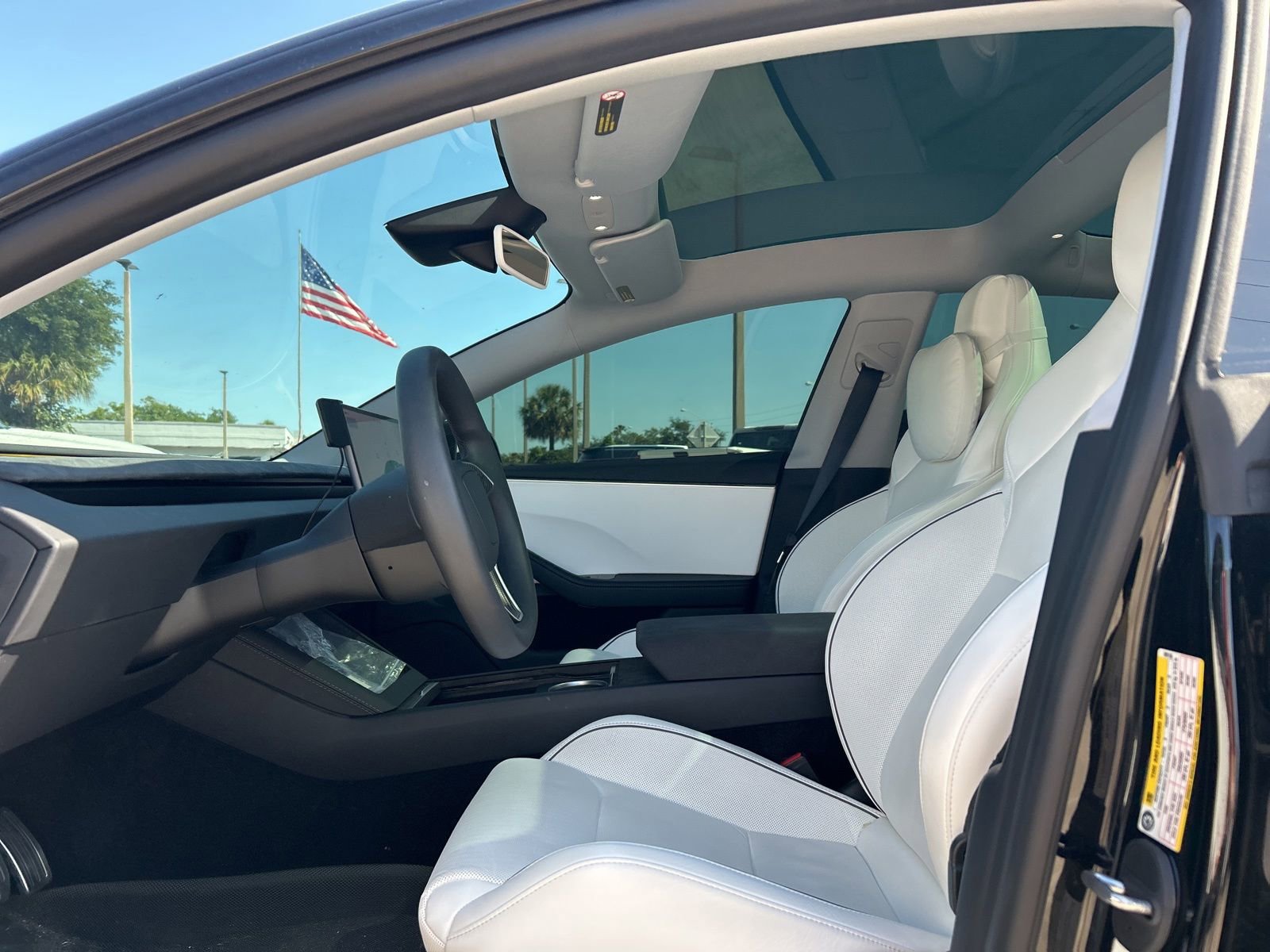 Used 2024 Tesla Model 3 Performance AWD/4WD image 9