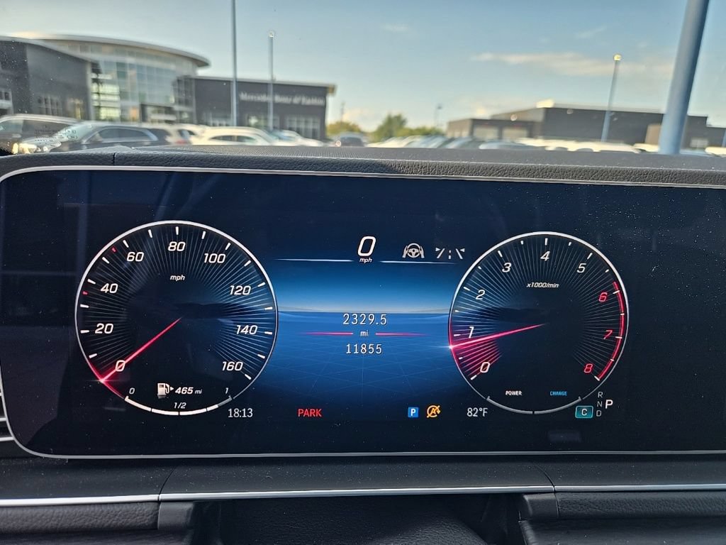 Used 2024 Mercedes-Benz GLS 450 4MATIC image 11