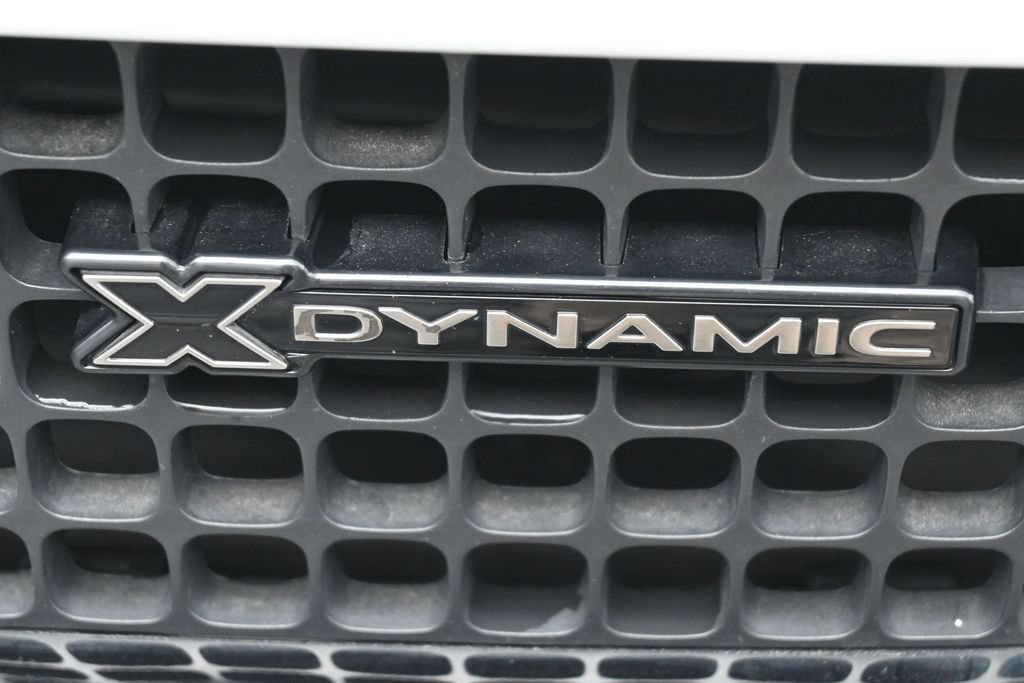 Used 2023 Land Rover Defender 130 X-Dynamic SE AWD/4WD image 44