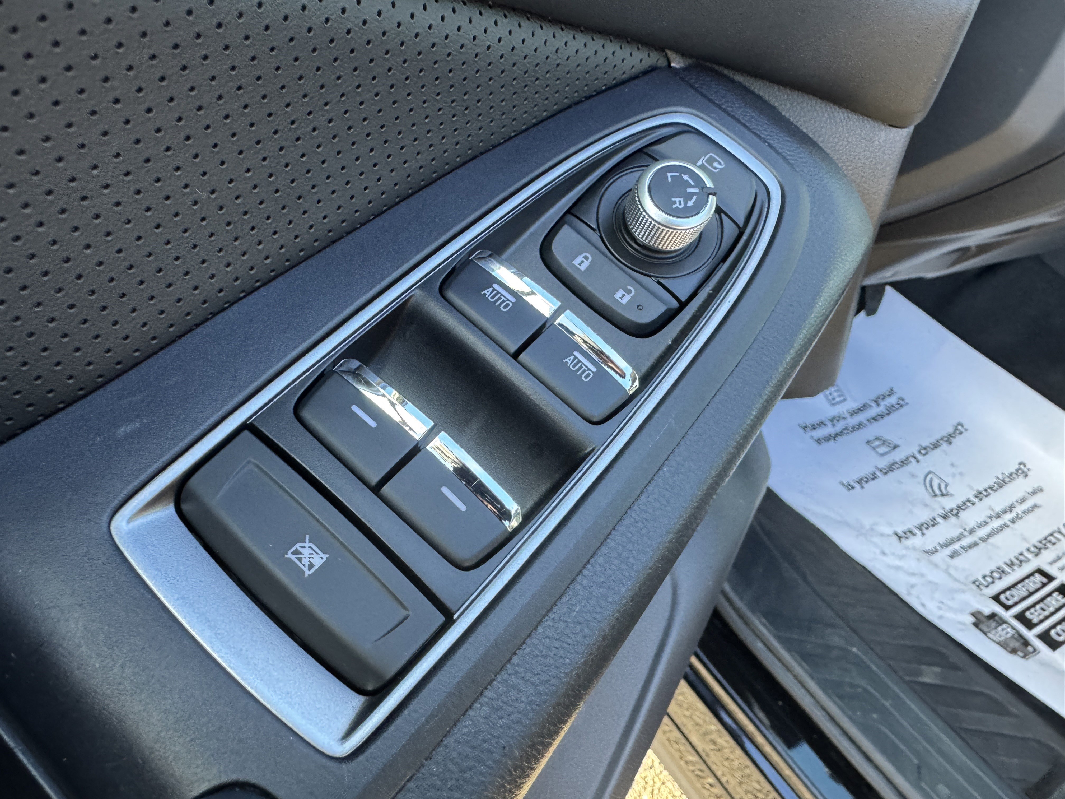 Used 2023 Subaru Ascent Touring image 11