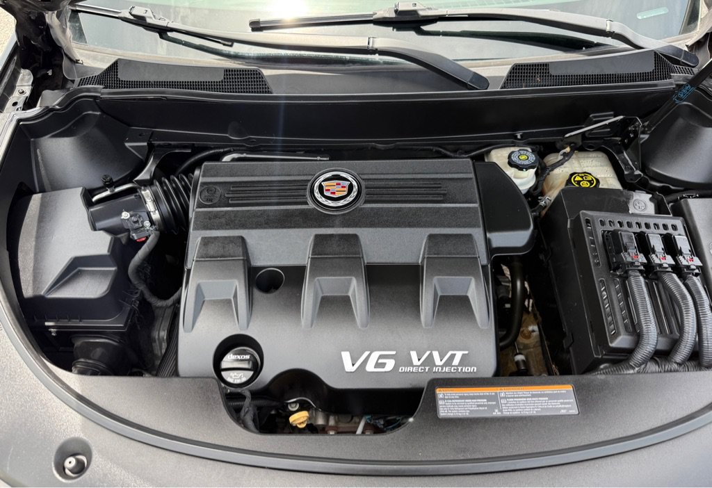 Used 2012 Cadillac SRX Luxury FWD image 18