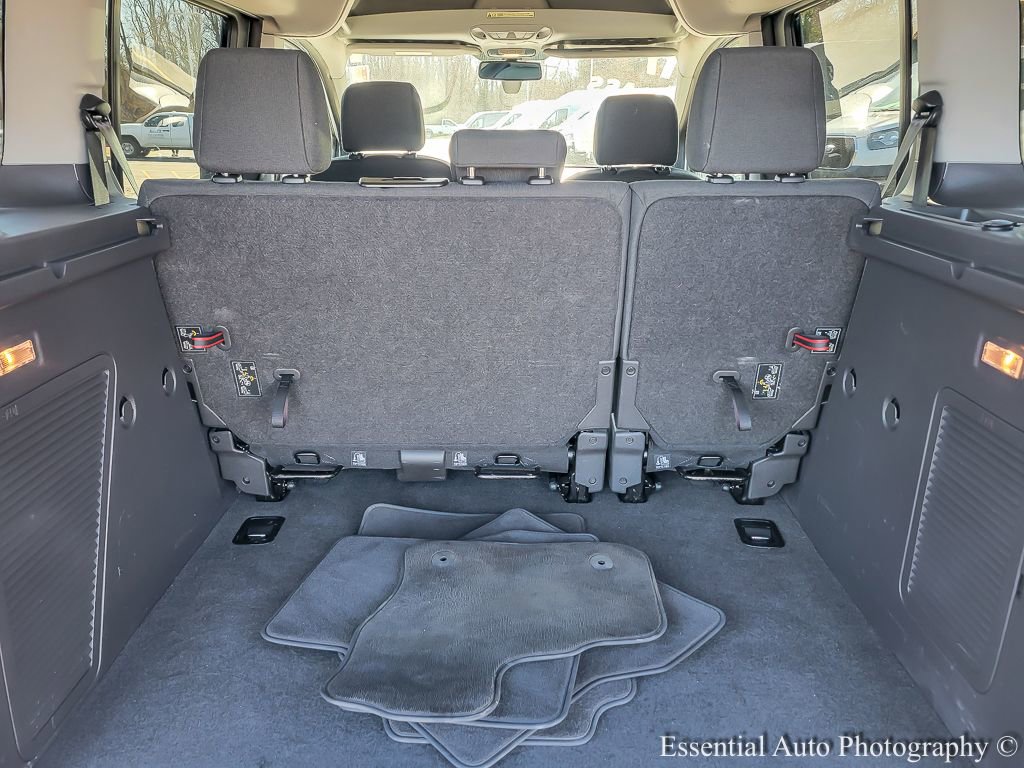 Used 2017 Ford Transit Connect XLT image 18