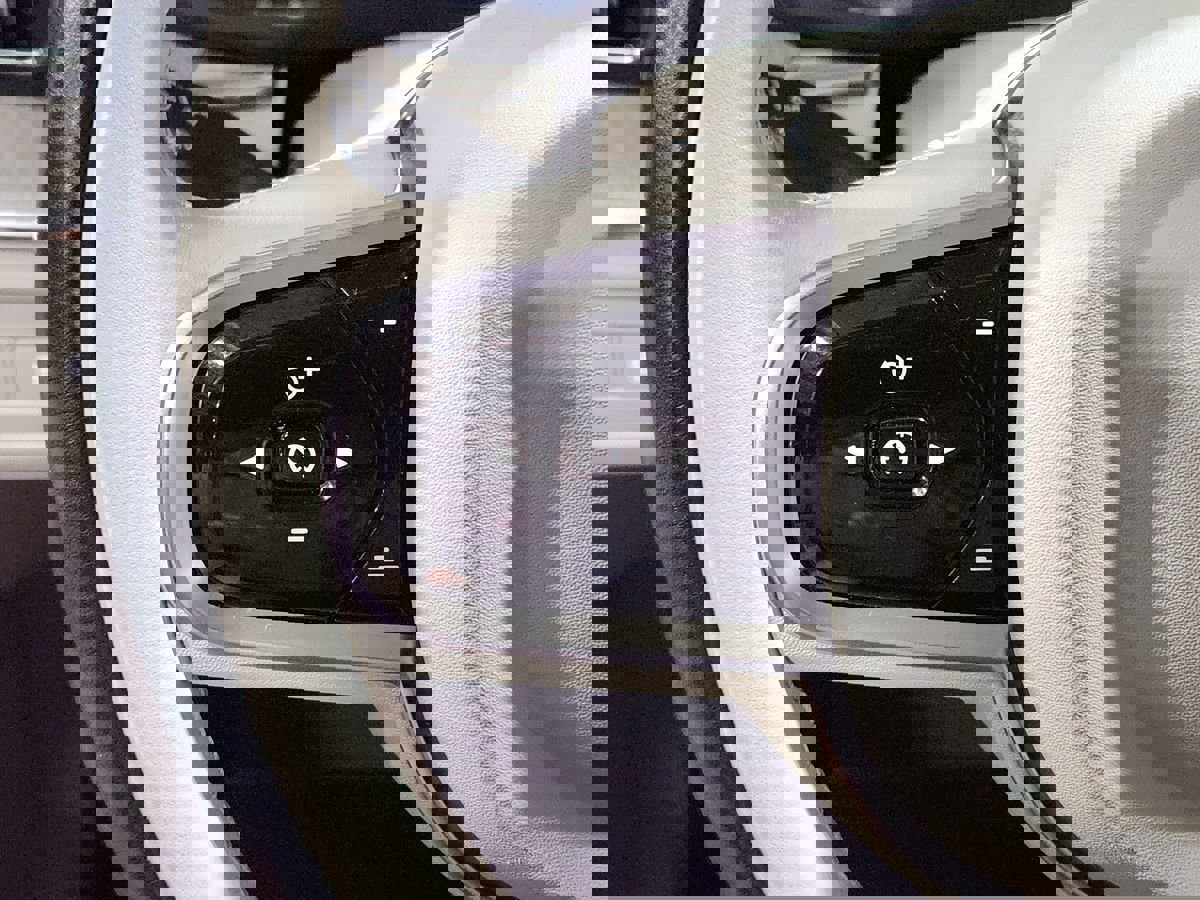 Used 2023 Volvo XC60 T8 Plus w/ Protection Package Premier image 48