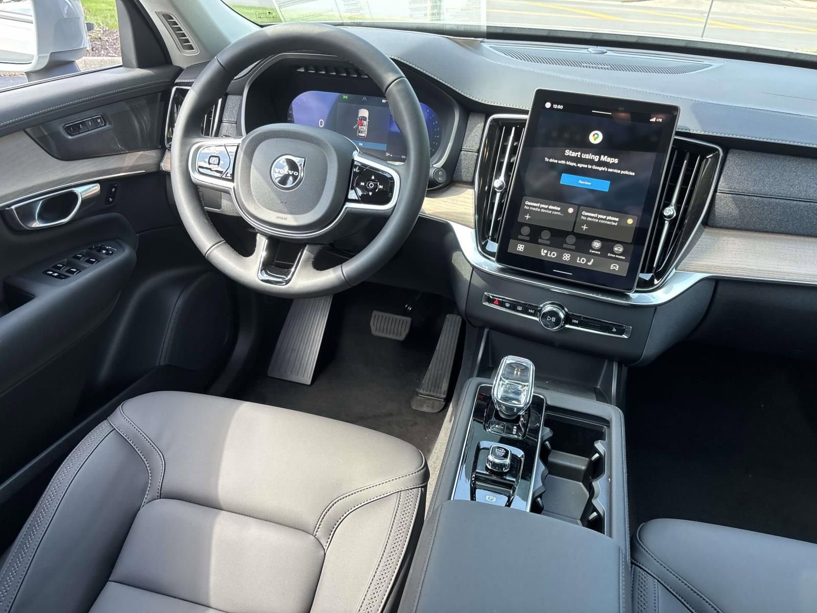 New 2026 Volvo XC90 B6 Plus w/ Protection Package Premier image 30