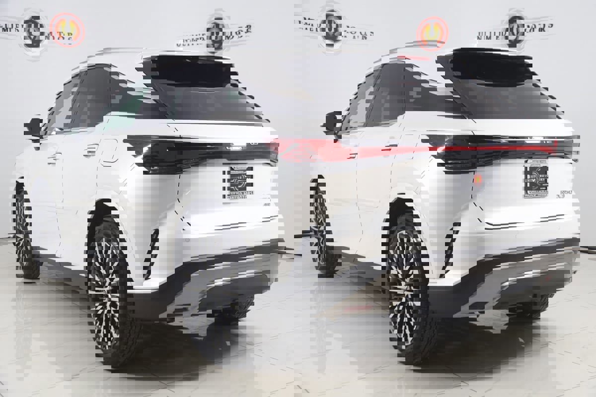 Used 2024 Lexus RX 350 Premium image 4
