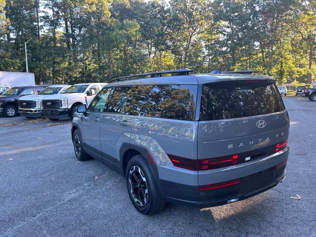 Used 2025 Hyundai Santa Fe SEL image 3