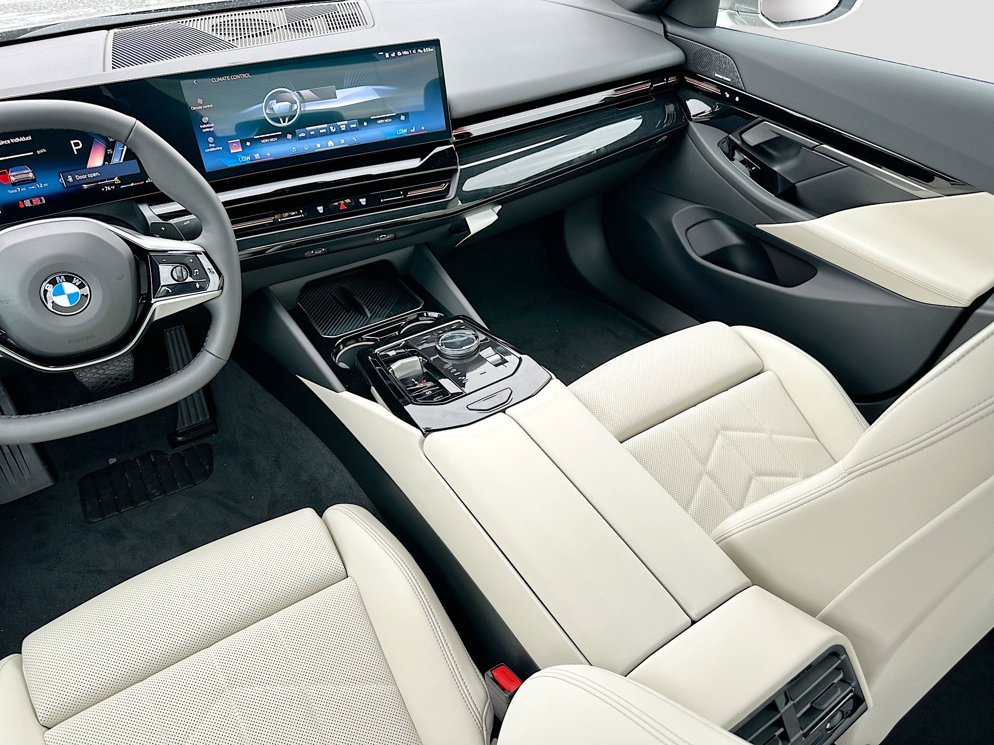 New 2026 BMW 530i w/ Convenience Package image 18