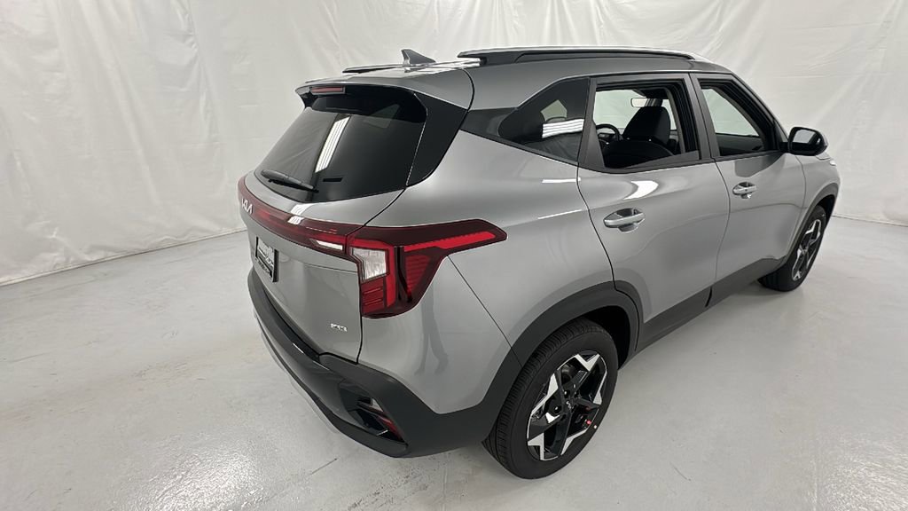 New 2026 Kia Seltos S image 3