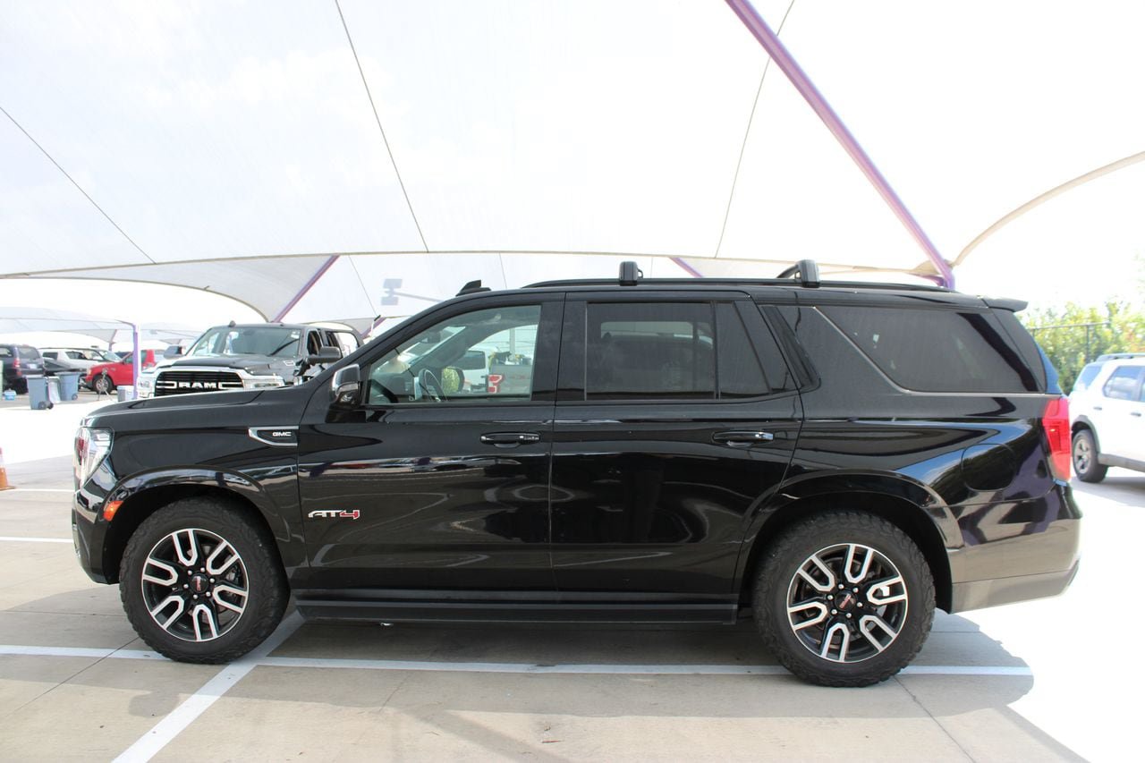 Used 2021 GMC Yukon AT4 w/ AT4 Premium Plus Package AWD/4WD image 2