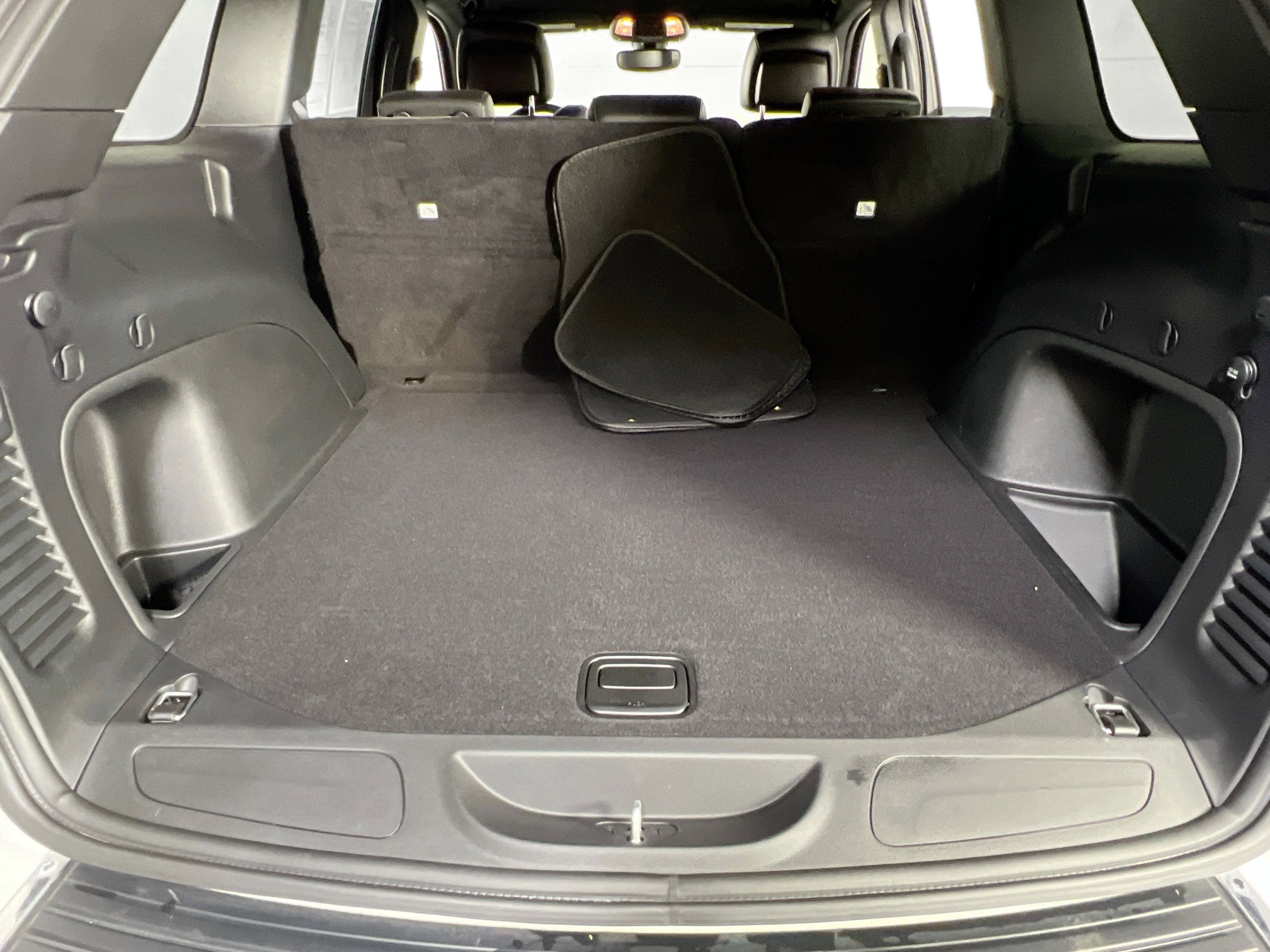 Used 2021 Jeep Grand Cherokee Limited image 24