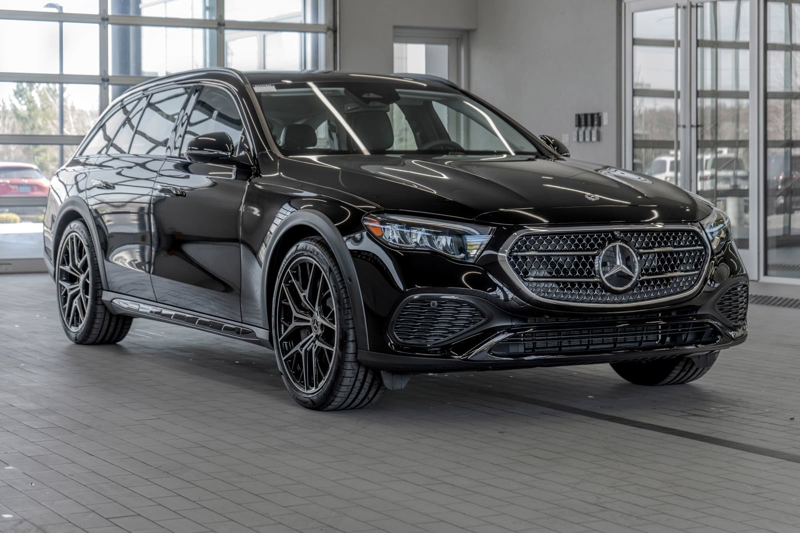 Used 2025 Mercedes-Benz E 450 4MATIC All-Terrain Wagon image 20
