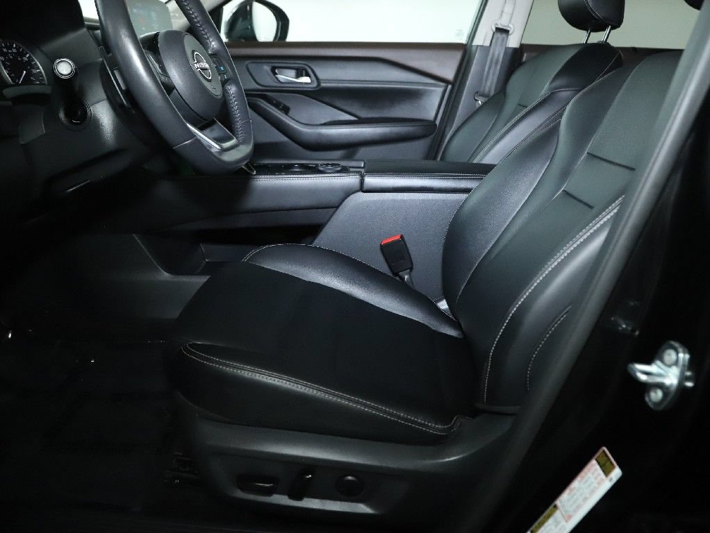 Certified 2023 Nissan Rogue SL w/ SL Premium Package AWD/4WD image 19