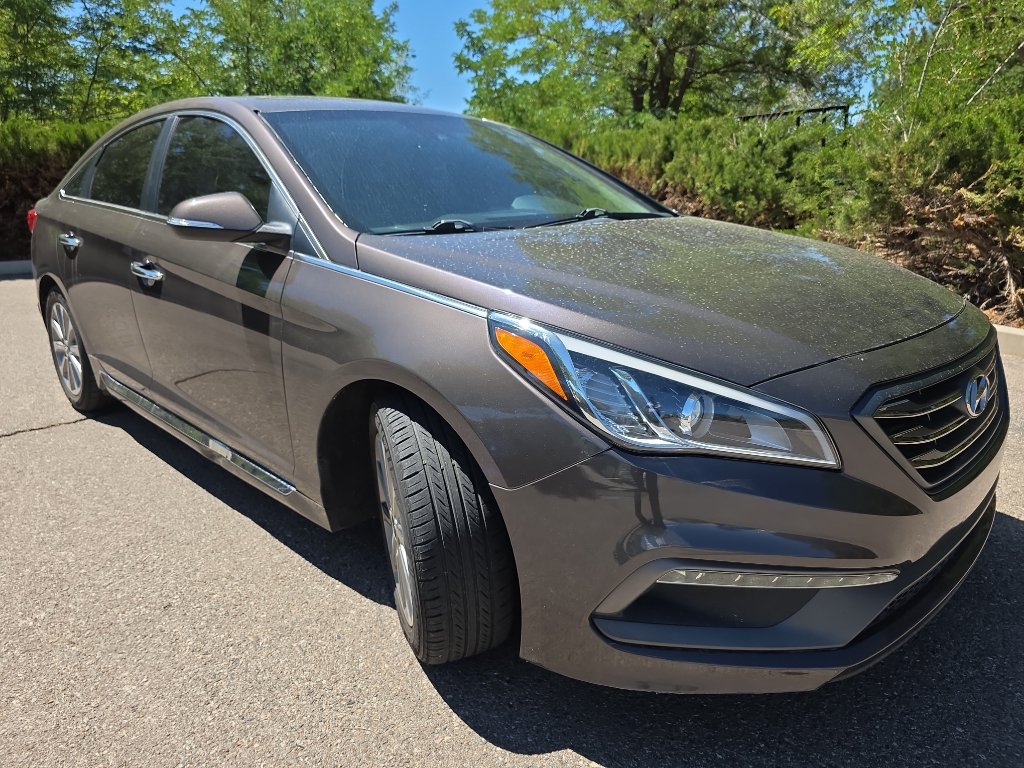 Used 2017 Hyundai Sonata Limited w/ Tech Package 03 FWD image 9