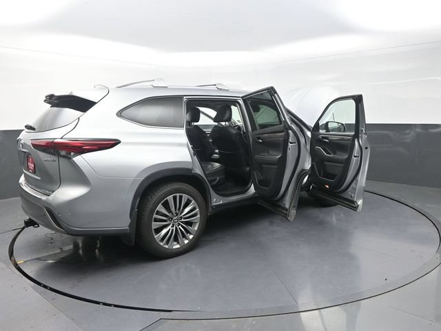 Used 2021 Toyota Highlander Platinum AWD/4WD image 45