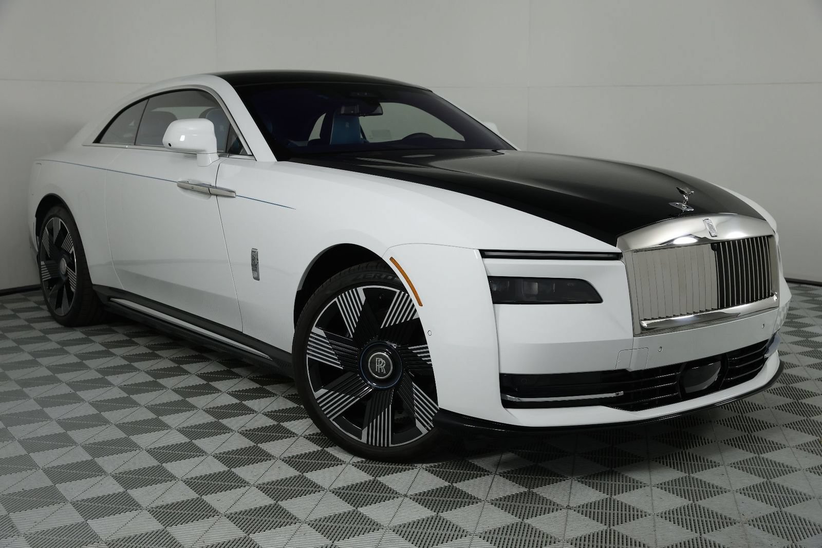 New 2025 Rolls-Royce Spectre w/ Spectre Launch Package AWD/4WD image 9