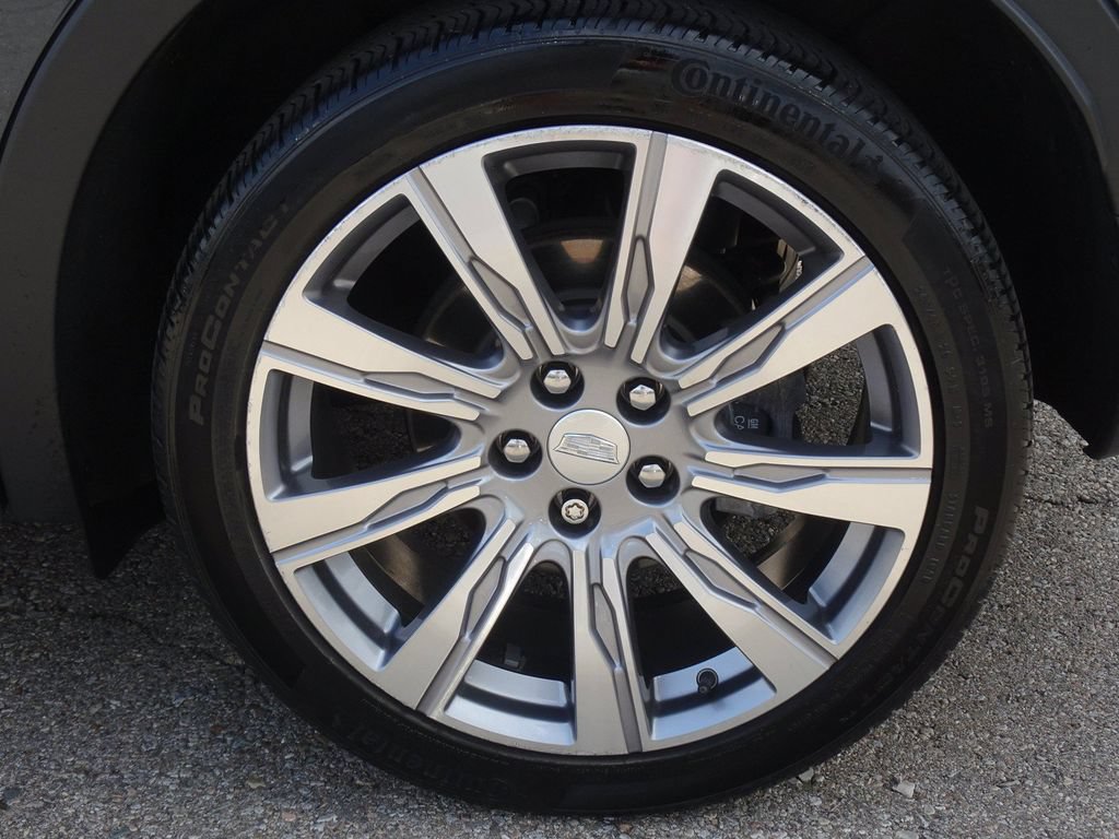 Used 2019 Cadillac XT4 Premium Luxury AWD/4WD image 23