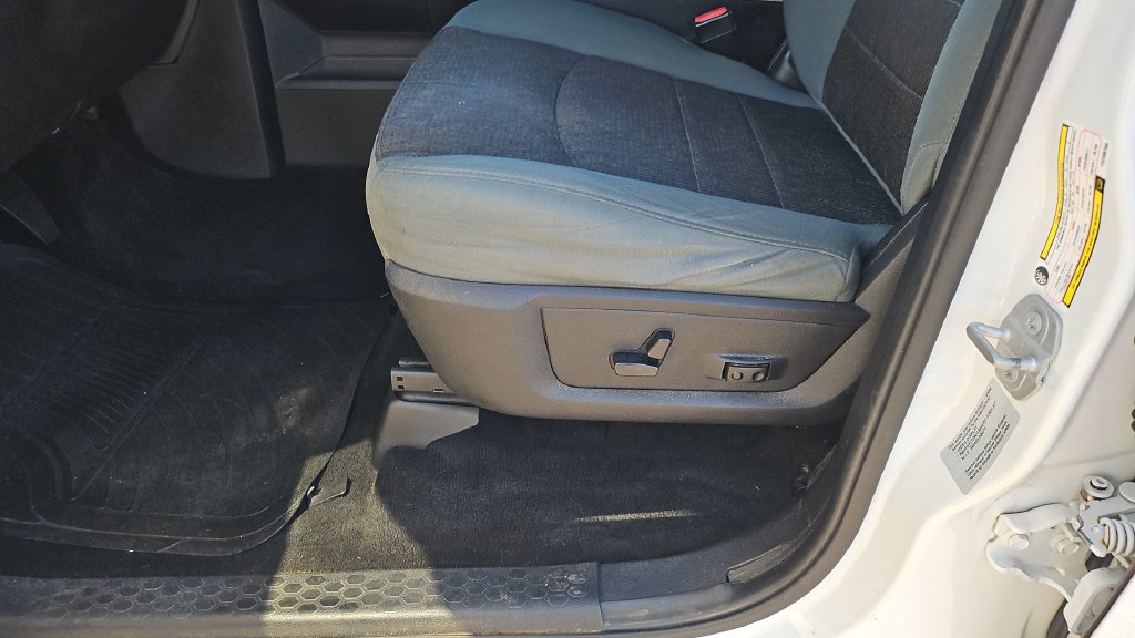 Used 2015 RAM 1500 Big Horn AWD/4WD image 5