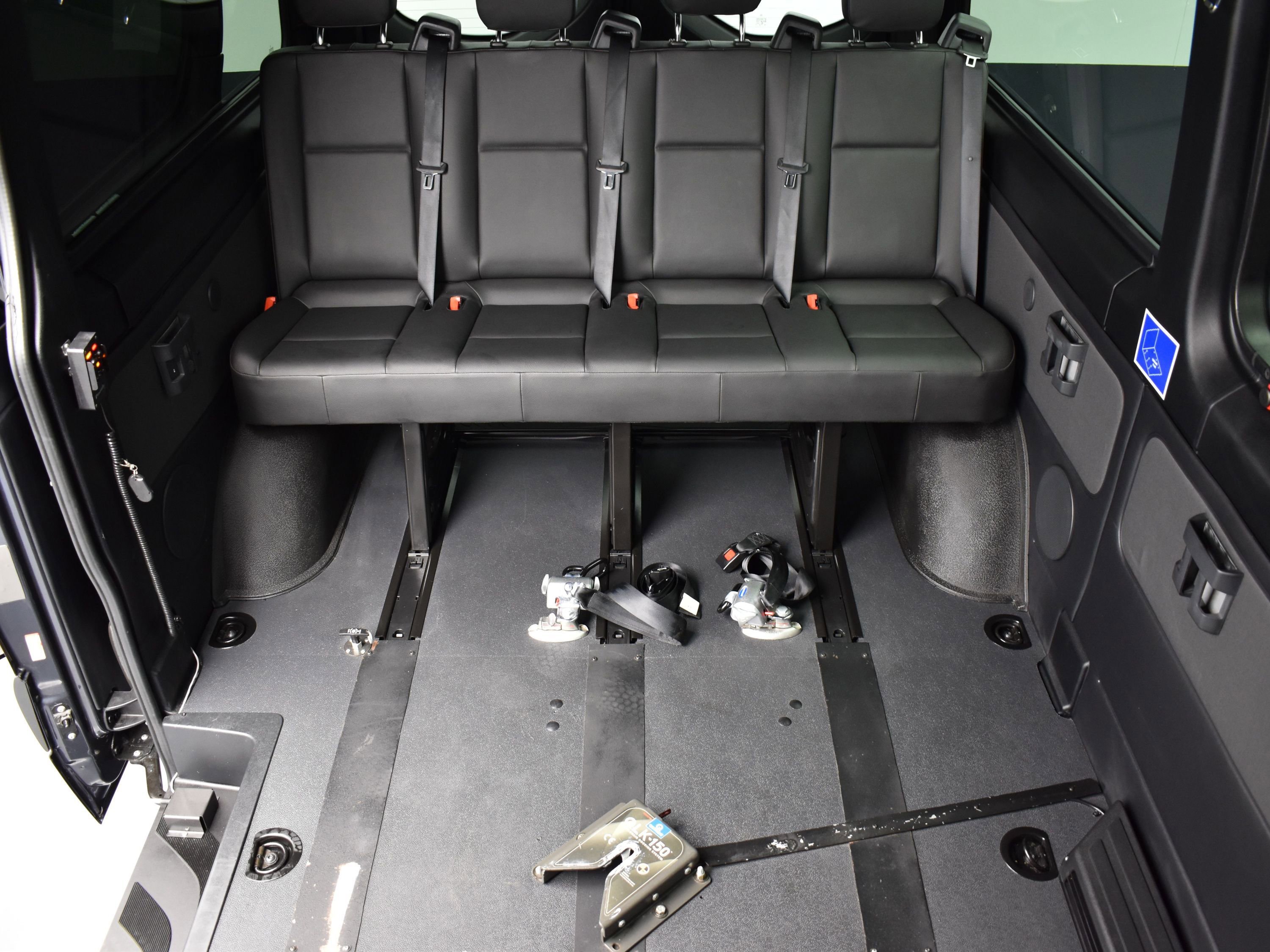 Used 2019 Mercedes-Benz Sprinter 2500 image 42