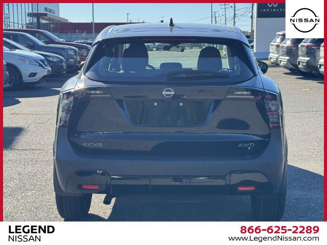 Used 2025 Nissan Kicks S AWD/4WD image 7