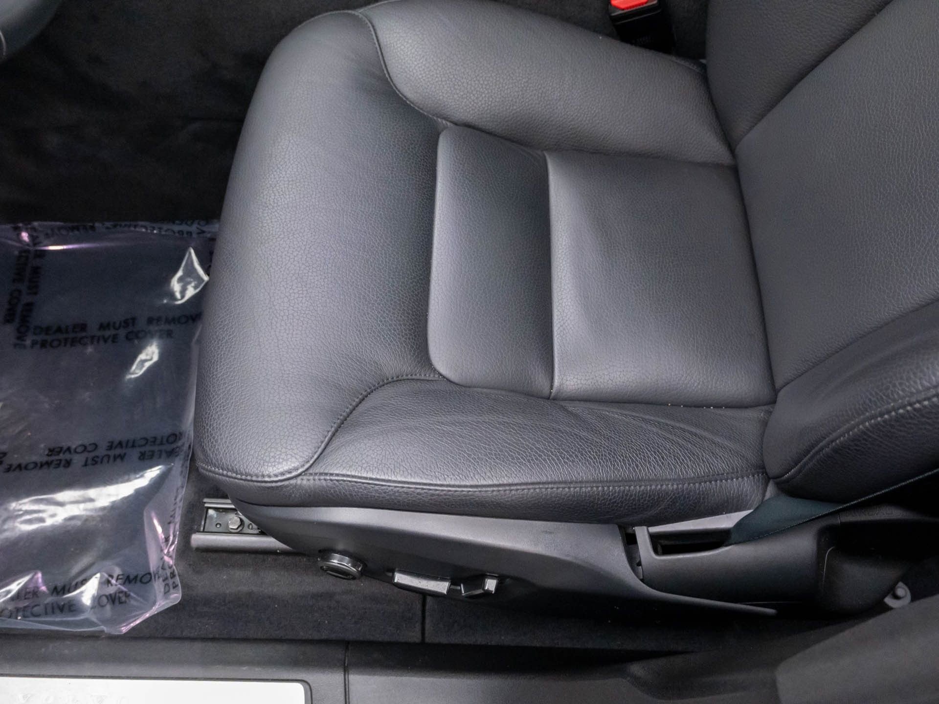 Used 2023 Volvo XC60 B5 Plus w/ Climate Package image 15