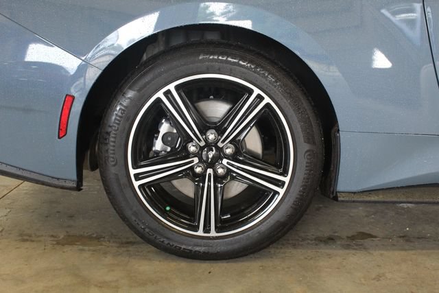 Used 2025 Ford Mustang Coupe RWD image 24