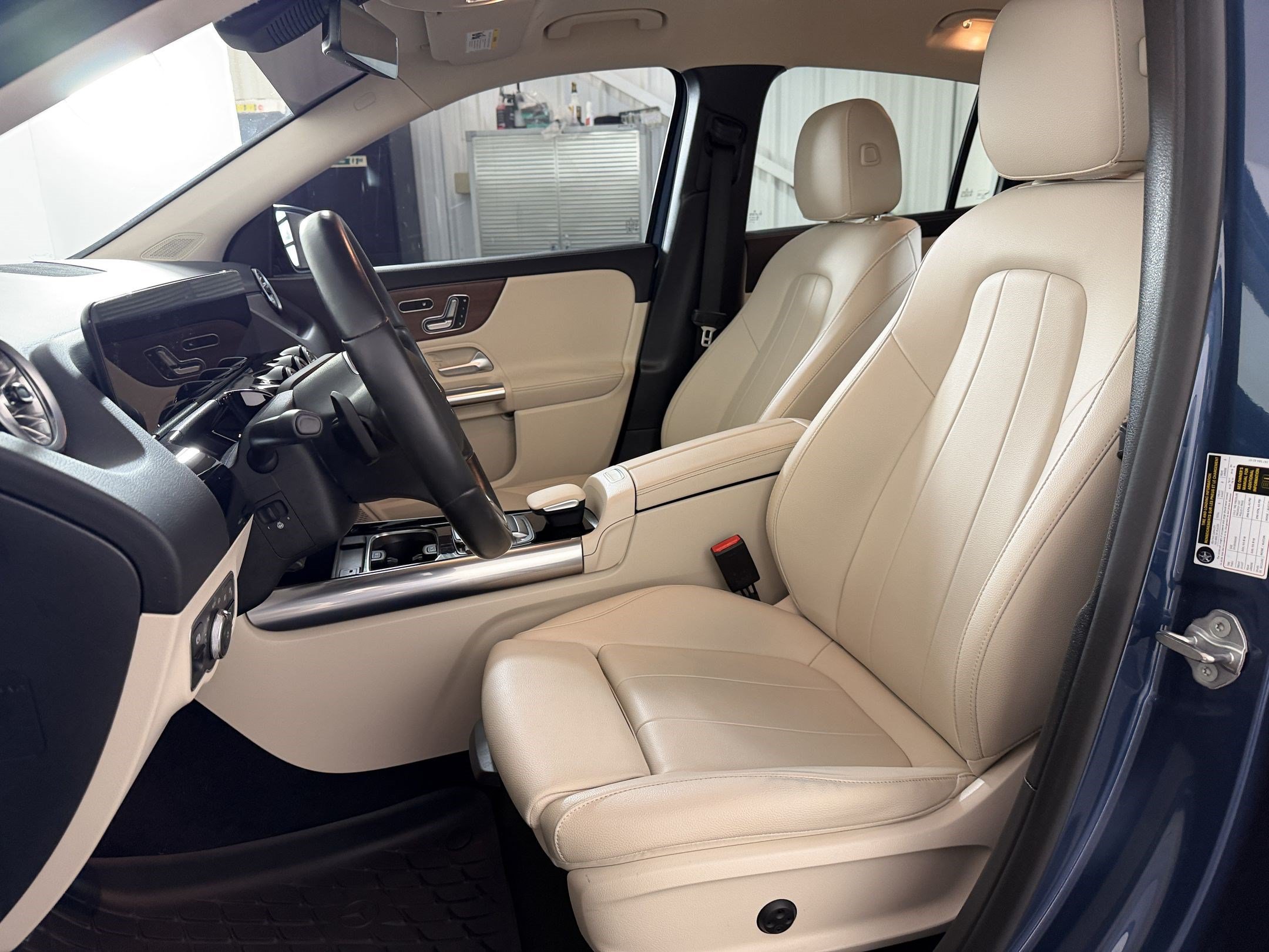 Used 2023 Mercedes-Benz GLA 250 4MATIC image 5