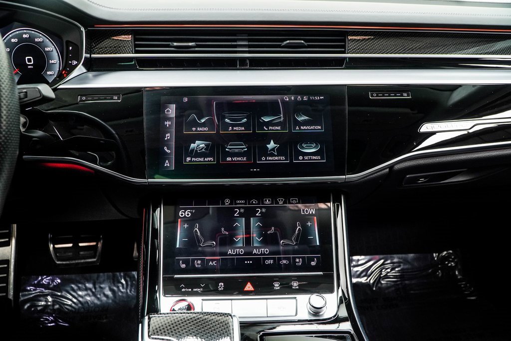 Used 2022 Audi S8 image 21