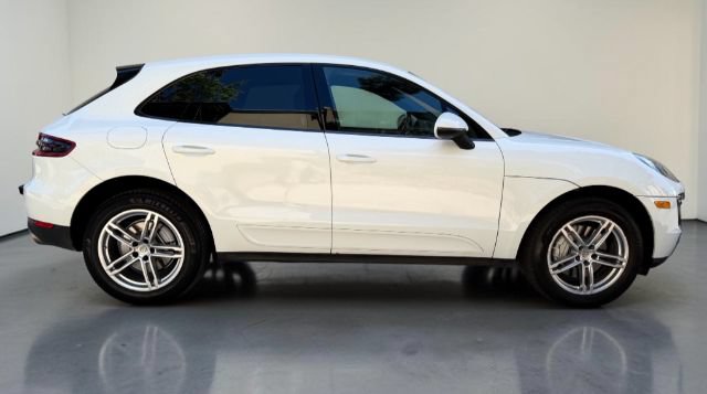 Used 2015 Porsche Macan S AWD/4WD image 8