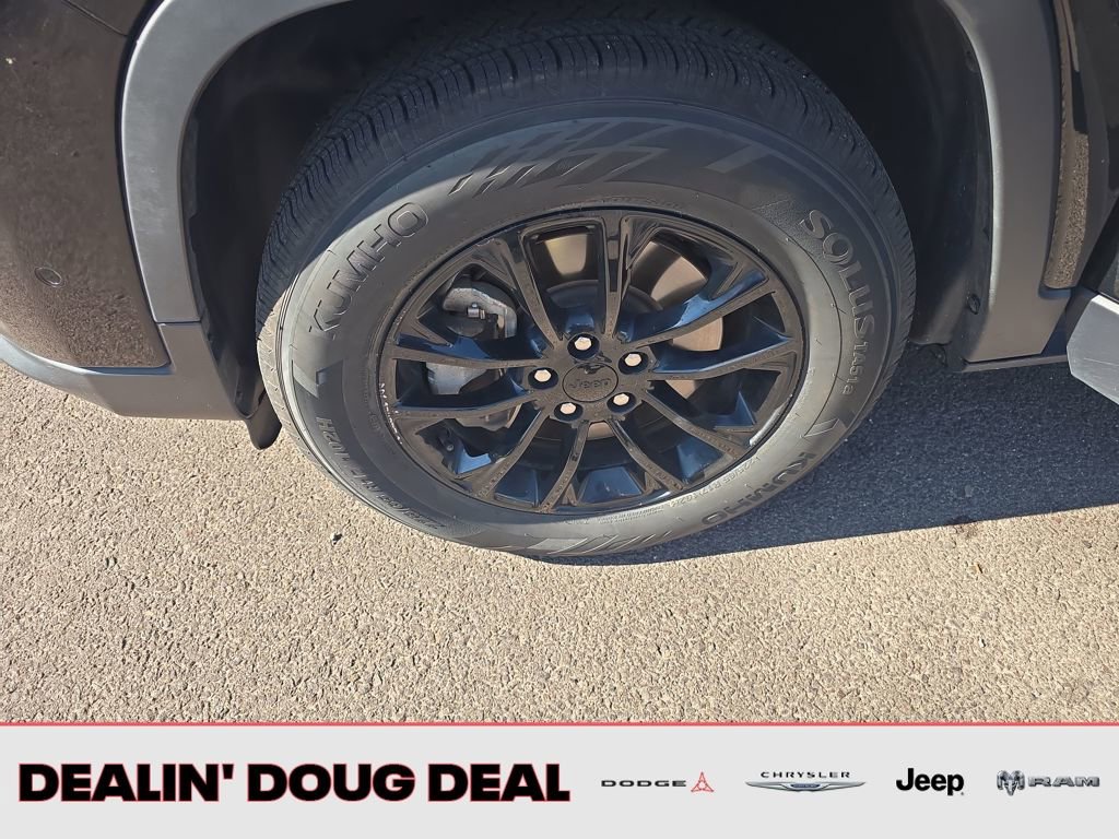 Used 2023 Jeep Cherokee Altitude Lux image 28