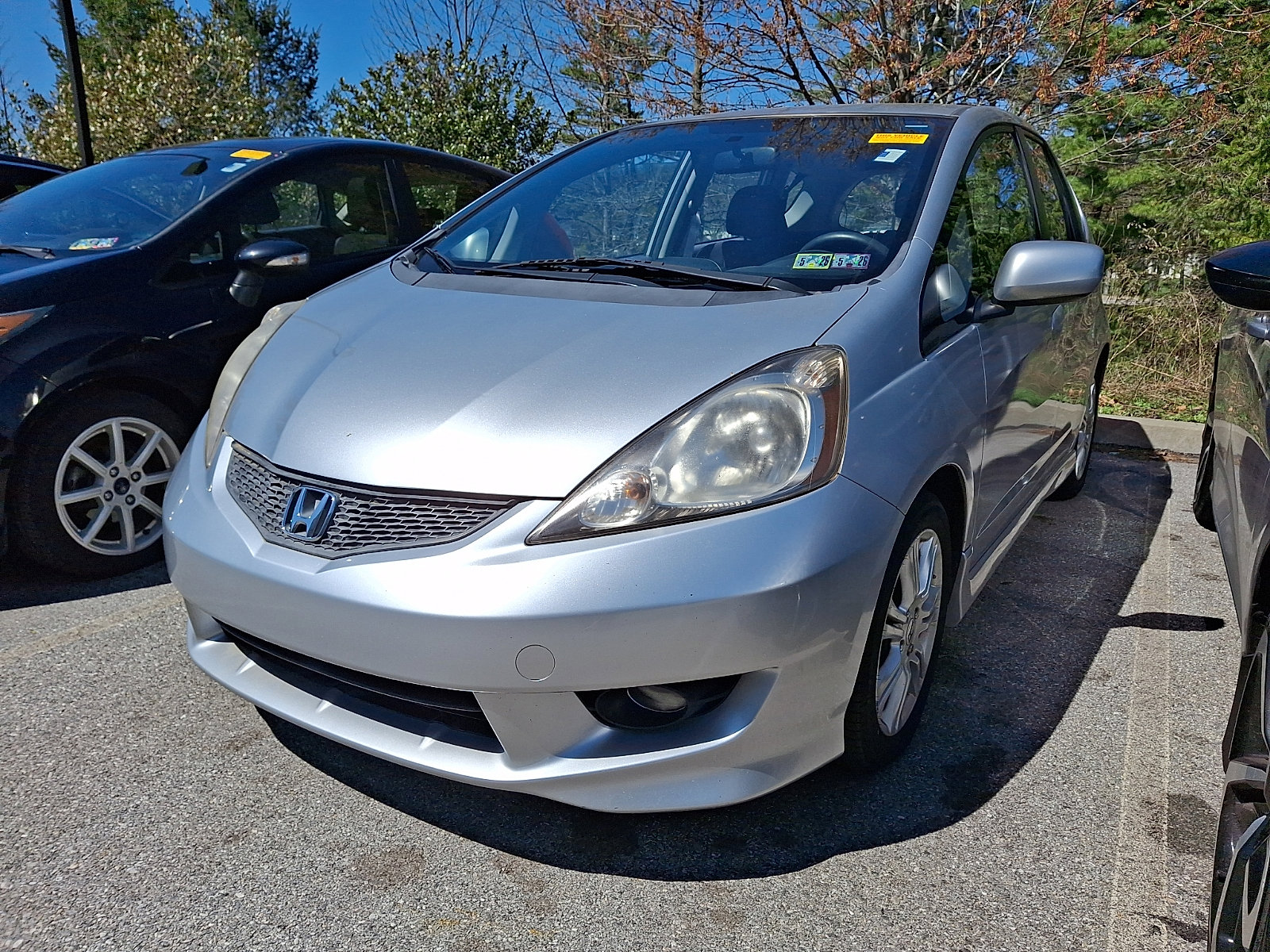Used 2011 Honda Fit Sport image 3