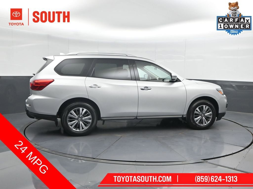 Used 2020 Nissan Pathfinder S AWD/4WD image 3