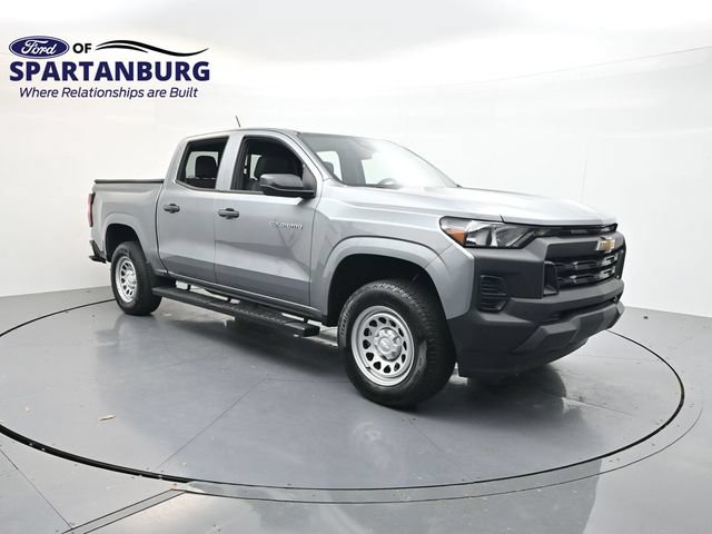 Used 2025 Chevrolet Colorado W/T RWD image 1