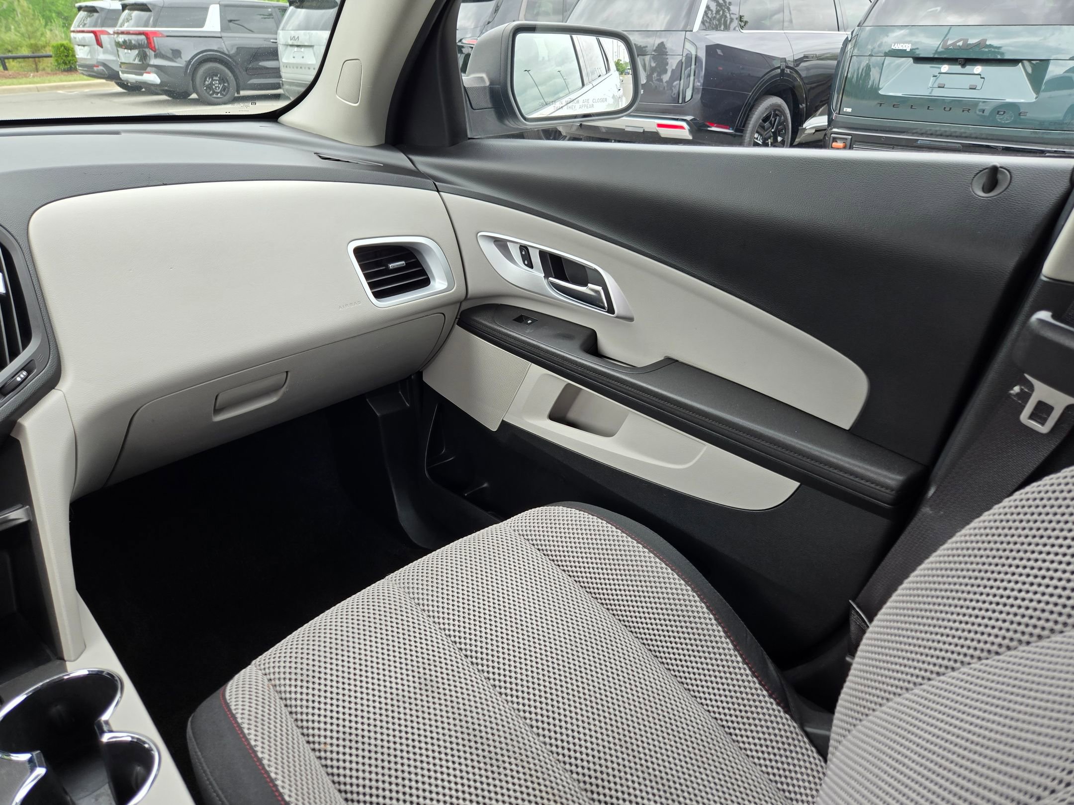 Used 2017 Chevrolet Equinox LS image 11