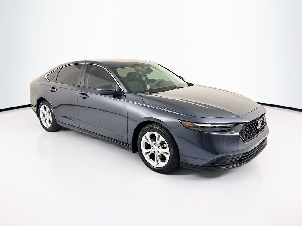 Certified 2025 Honda Accord LX image 3