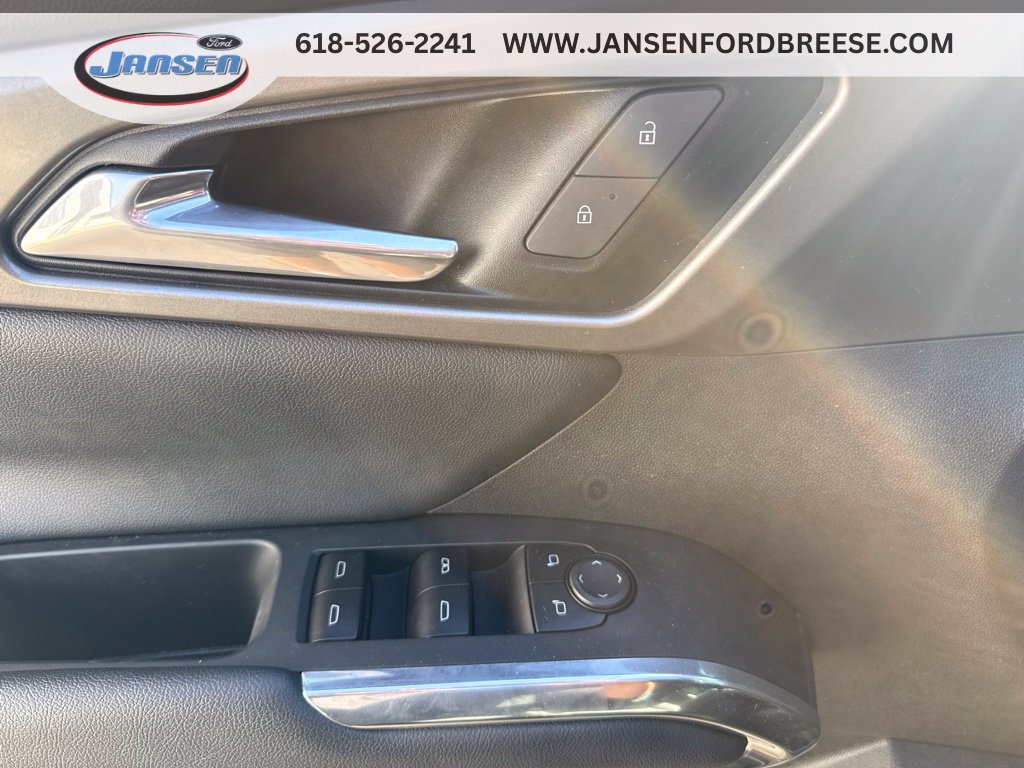 Used 2025 Chevrolet Traverse LT w/ Midnight/Sport Edition FWD image 9