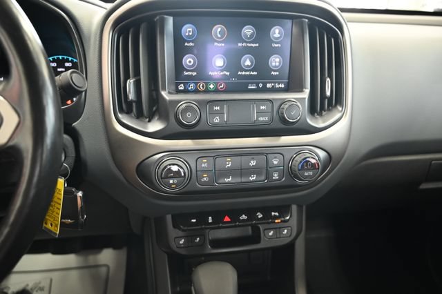 Used 2022 Chevrolet Colorado Z71 AWD/4WD image 16