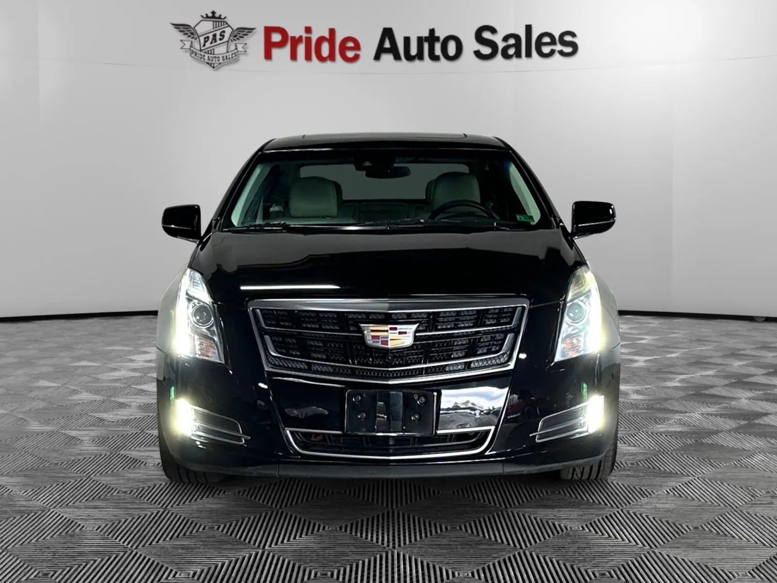 Used 2016 Cadillac XTS Luxury w/ Driver Awareness Package image 2