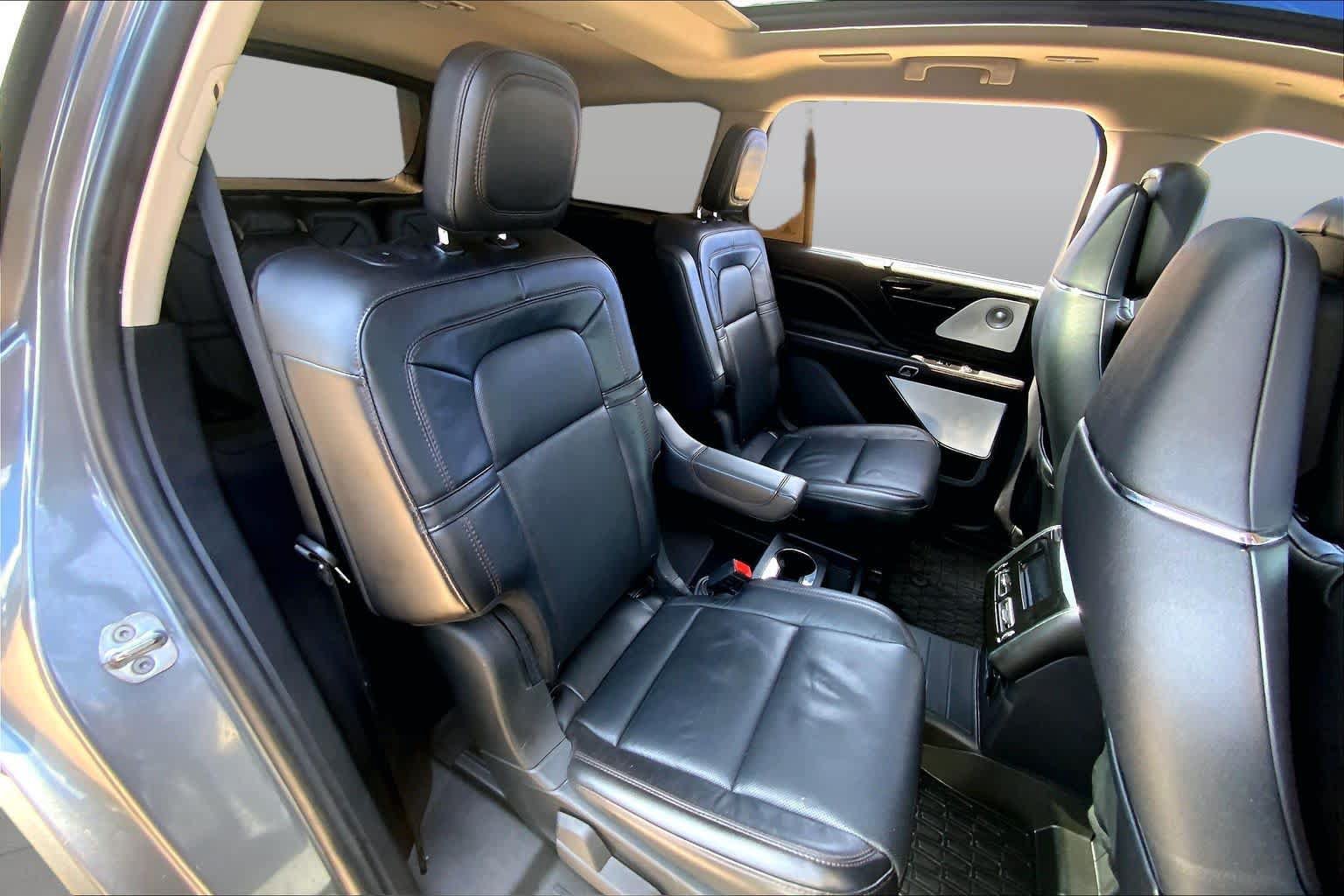 Used 2022 Lincoln Aviator Reserve w/ Equipment Group 201A AWD/4WD image 20