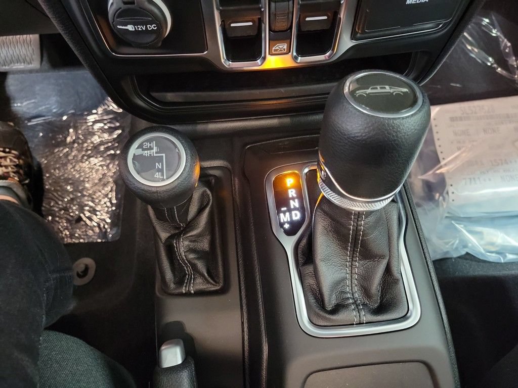 New 2025 Jeep Gladiator Sport AWD/4WD image 28