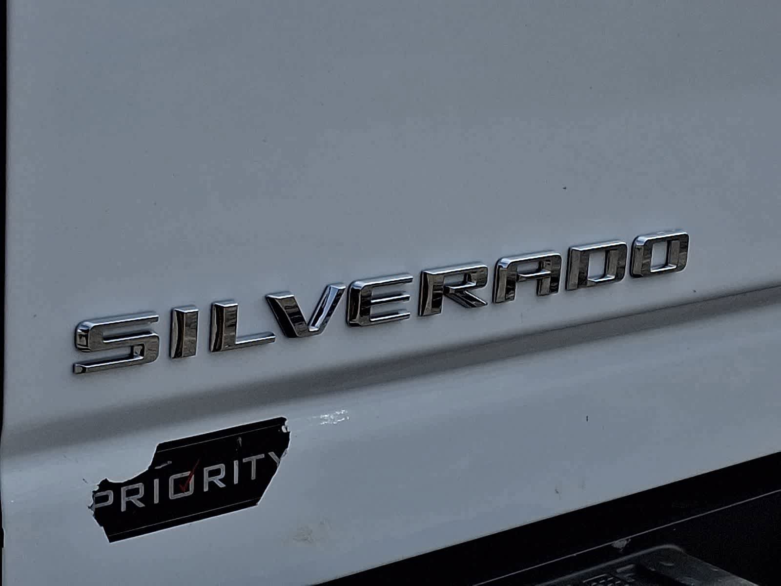 Used 2022 Chevrolet Silverado 2500 LT w/ Convenience Package image 5