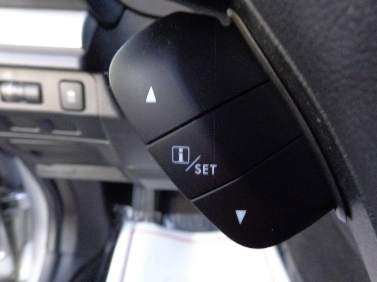 Used 2015 Subaru Forester 2.5i Premium w/ All-Weather Package image 26