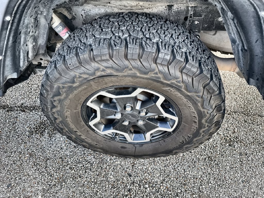 Used 2021 Jeep Gladiator Rubicon AWD/4WD image 4