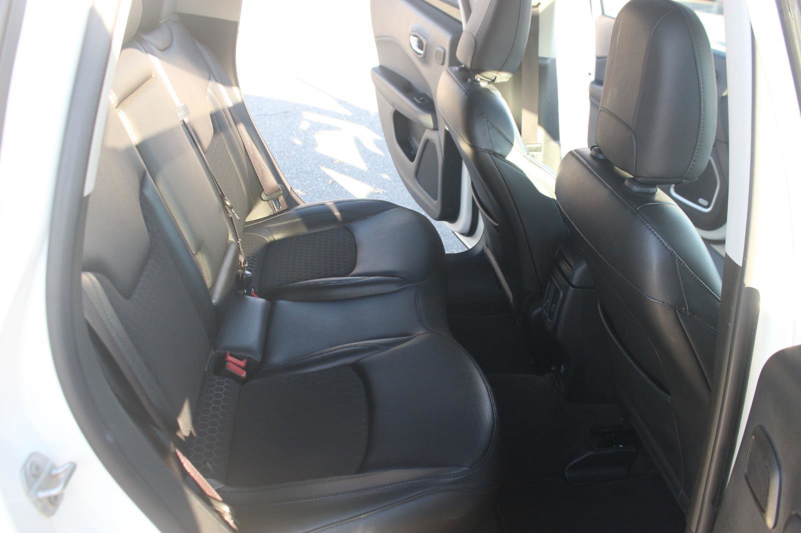 Used 2021 Jeep Compass Latitude w/ Sun and Sound Group image 29