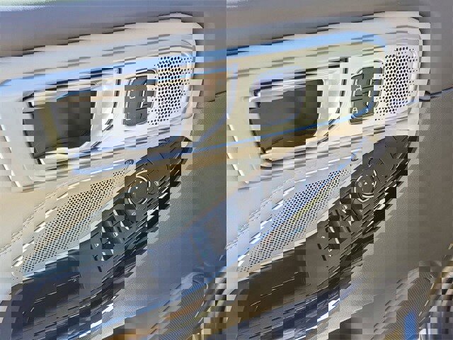 Used 2023 Ford Explorer Platinum w/ Technology Package image 15